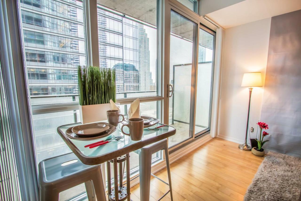 Micasa Suites - Stylish Condo In Maple Leaf Square Toronto Exteriör bild