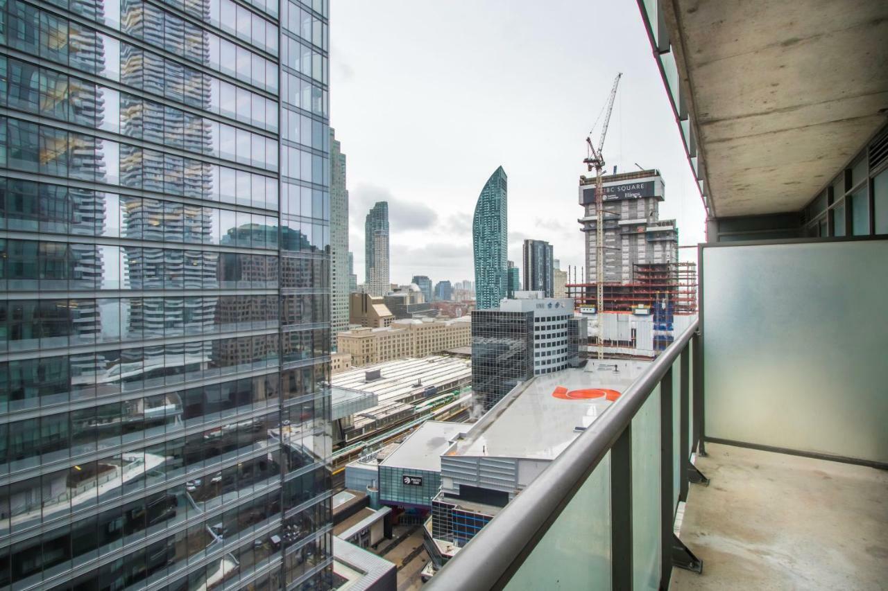 Micasa Suites - Stylish Condo In Maple Leaf Square Toronto Exteriör bild